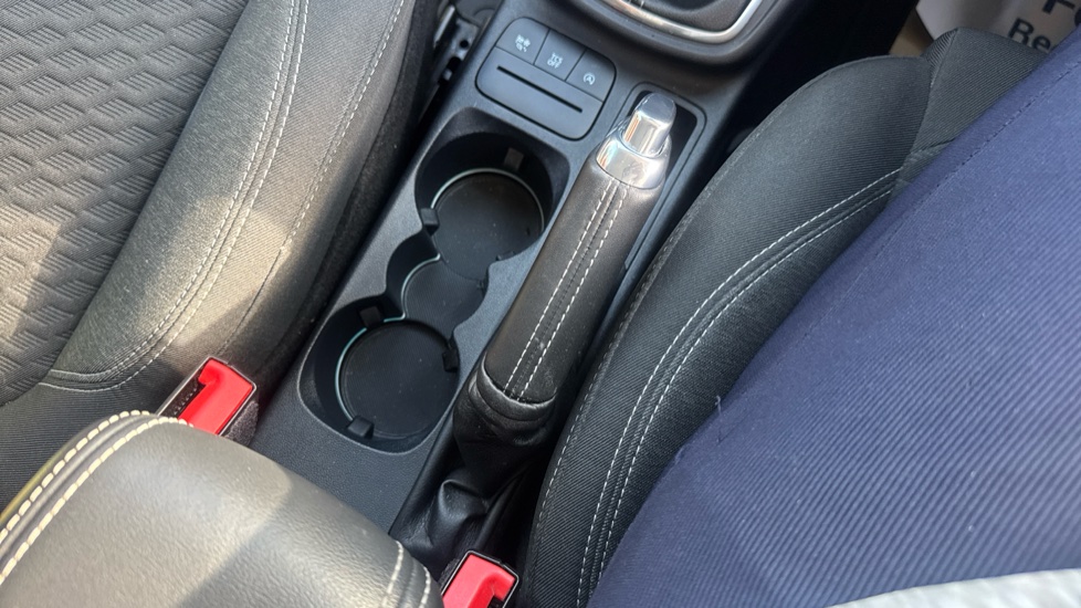 Ford Puma 1.0 EcoBoost Hybrid mHEV Titanium 5dr Petrol Hatchback - Image 34