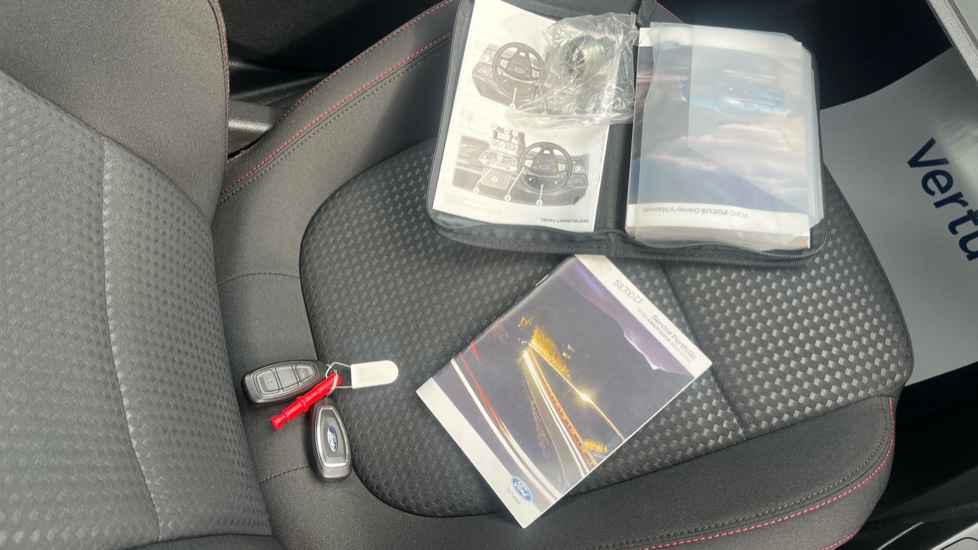 Ford Focus 1.0 EcoBoost Hybrid mHEV 125 ST-Line Edition 5dr Petrol Hatchback - Image 19