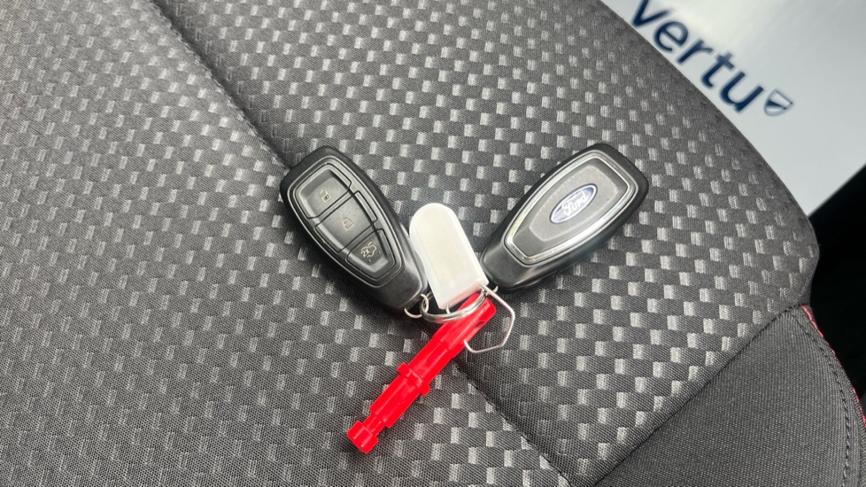 Ford Focus 1.0 EcoBoost Hybrid mHEV 125 ST-Line Edition 5dr Petrol Hatchback - Image 20