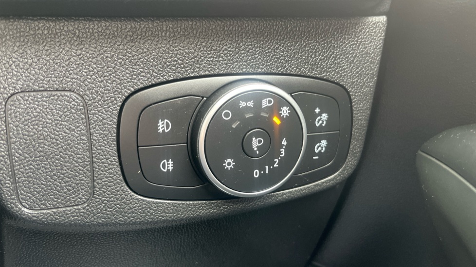 Ford Focus 1.0 EcoBoost Hybrid mHEV 125 ST-Line Edition 5dr Petrol Hatchback - Image 24