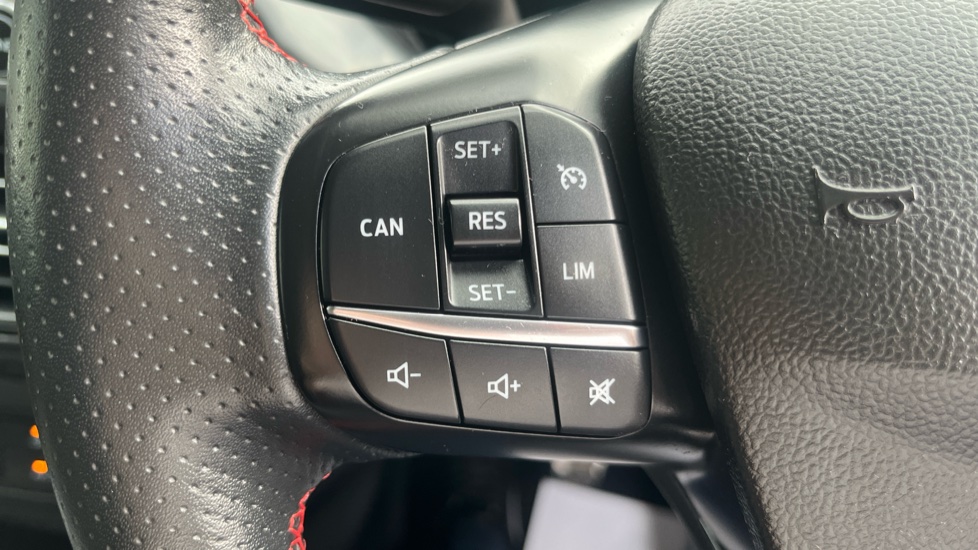 Ford Focus 1.0 EcoBoost Hybrid mHEV 125 ST-Line Edition 5dr Petrol Hatchback - Image 27
