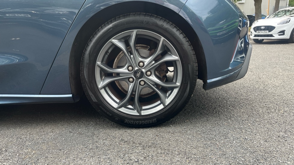 Ford Focus 1.0 EcoBoost Hybrid mHEV 125 ST-Line Edition 5dr Petrol Hatchback - Image 40