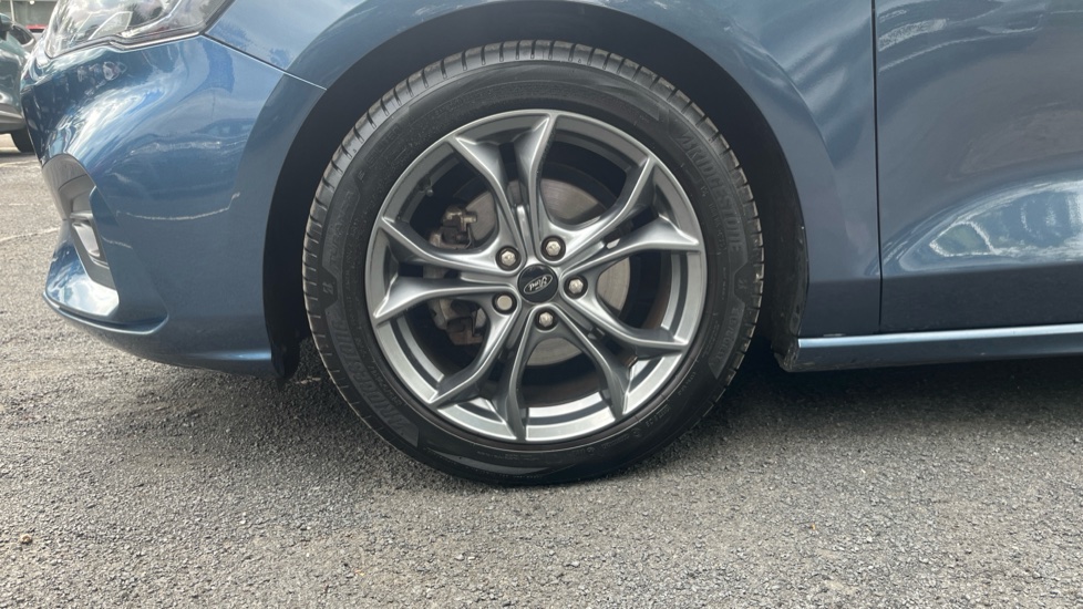 Ford Focus 1.0 EcoBoost Hybrid mHEV 125 ST-Line Edition 5dr Petrol Hatchback - Image 42