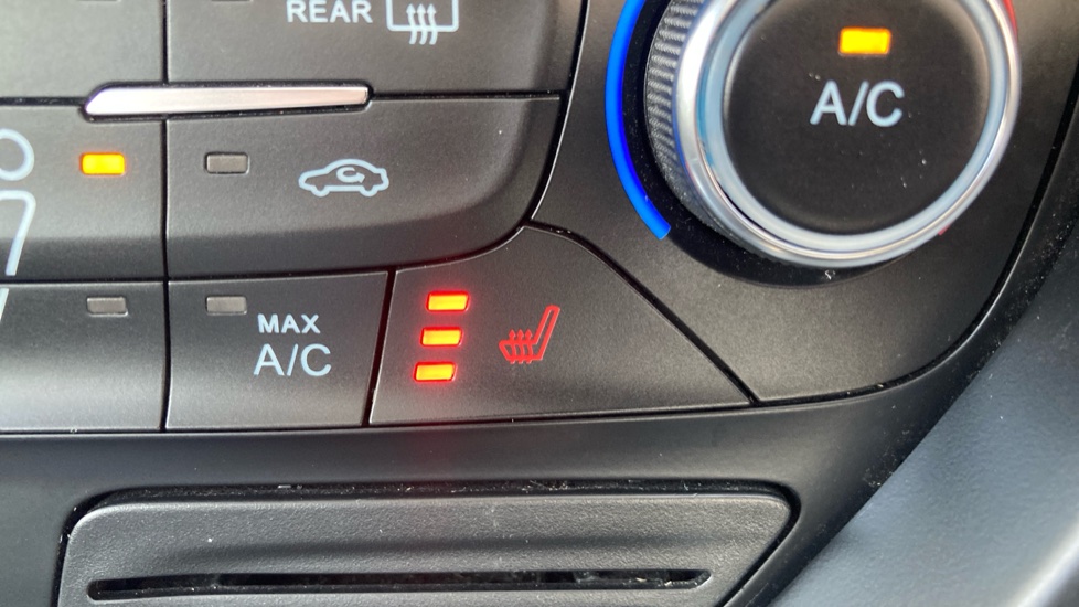 Ford C-MAX 1.0 EcoBoost 125 Titanium X 5dr Petrol Estate - Image 39