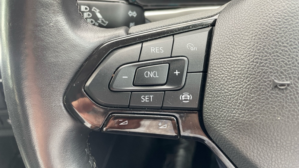 Ford Tourneo Connect 2.0 EcoBlue Titanium 5dr [7 seat] Diesel Estate - Image 41