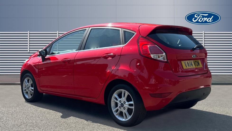 Ford Fiesta 1.25 82 Zetec 5dr Petrol Hatchback - Image 2