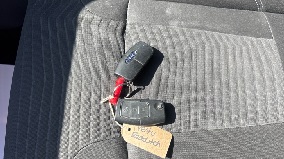 Ford Fiesta 1.25 82 Zetec 5dr Petrol Hatchback - Image 20