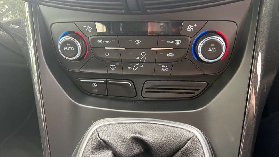 Ford Kuga 2.0 TDCi 180 Titanium 5dr Diesel Estate - Image 34