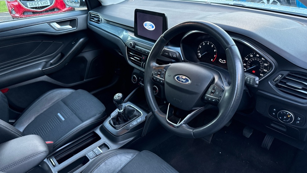 Ford Focus 1.0 EcoBoost 125 Active X 5dr Petrol Hatchback - Image 11