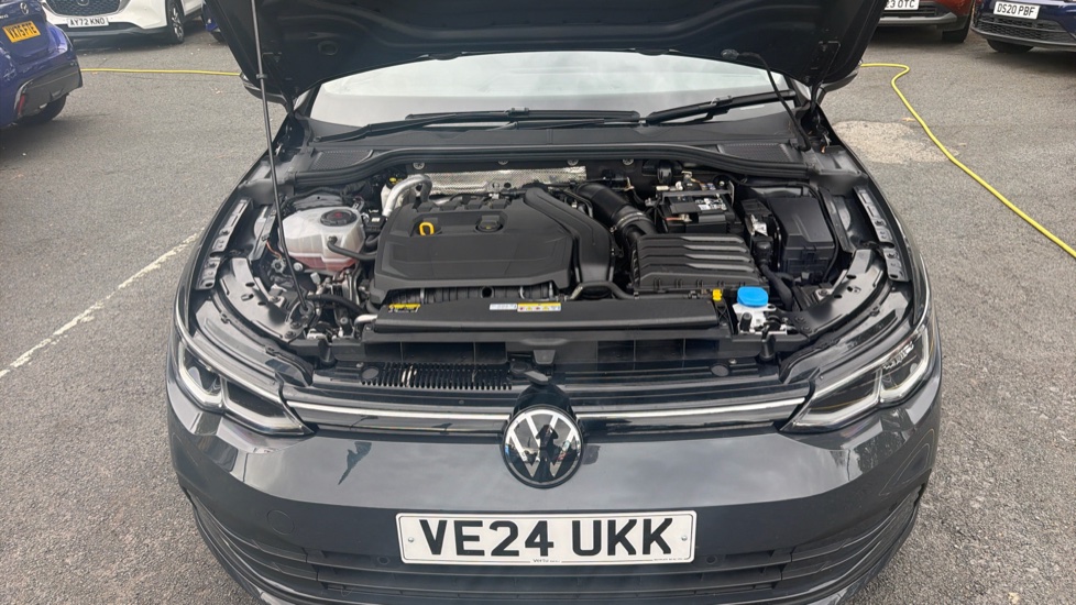 Volkswagen Golf 1.5 eTSI 150 Life 5dr DSG Petrol Hatchback - Image 8
