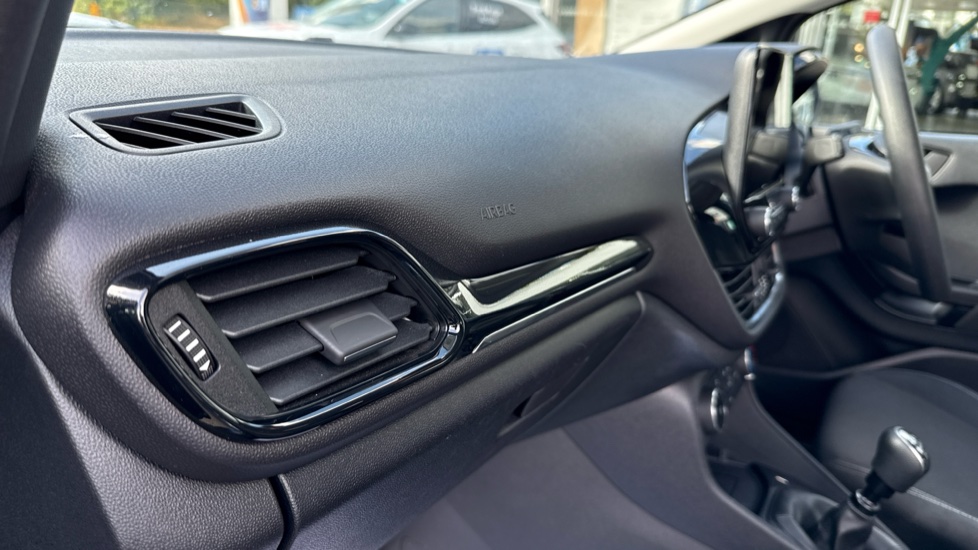Ford Fiesta 1.0 EcoBoost Trend 5dr Petrol Hatchback - Image 24