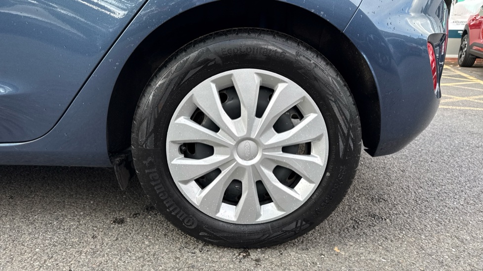 Ford Fiesta 1.0 EcoBoost Trend 5dr Petrol Hatchback - Image 31
