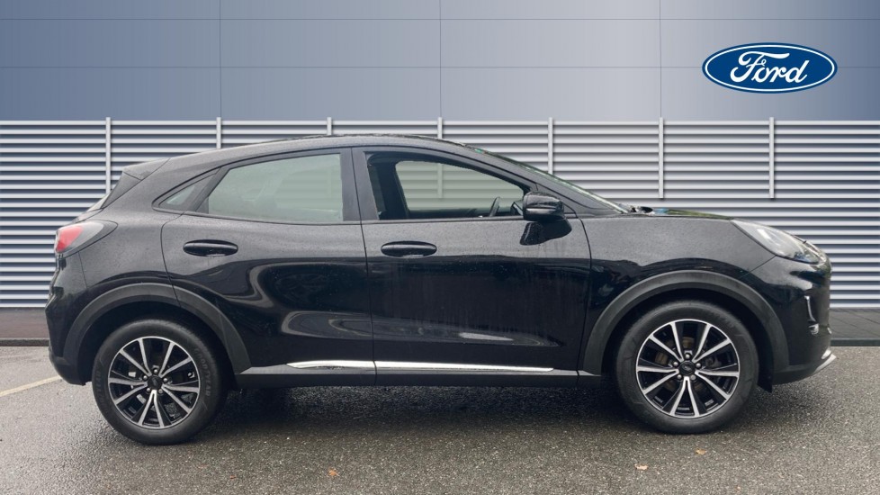 Ford Puma 1.0 EcoBoost Hybrid mHEV Titanium 5dr Petrol Hatchback - Image 5