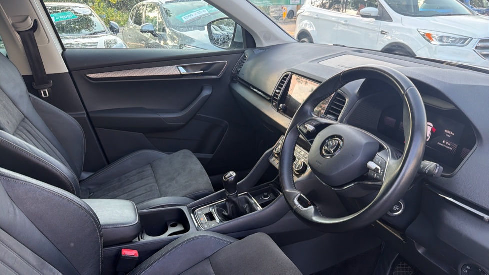 Skoda Karoq 1.0 TSI SE L 5dr Petrol Estate - Image 11