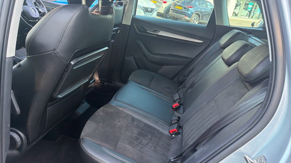 Skoda Karoq 1.0 TSI SE L 5dr Petrol Estate - Image 16