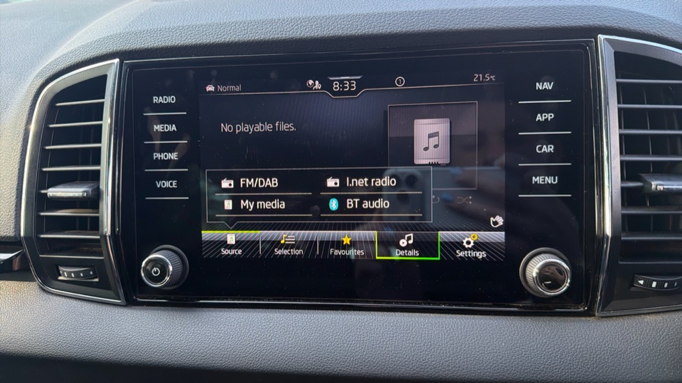 Skoda Karoq 1.0 TSI SE L 5dr Petrol Estate - Image 32