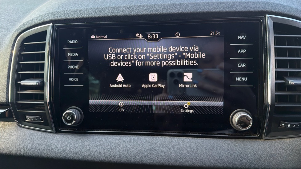 Skoda Karoq 1.0 TSI SE L 5dr Petrol Estate - Image 33