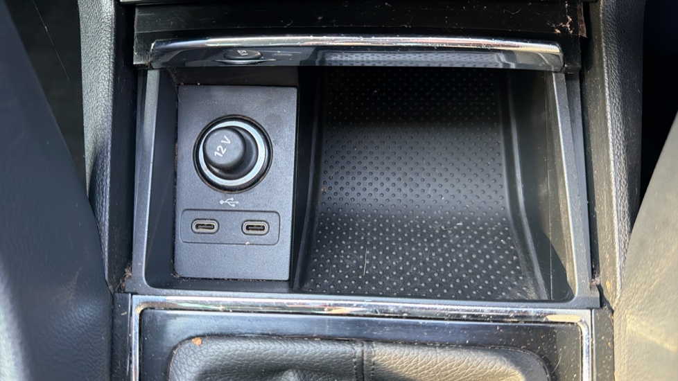 Skoda Karoq 1.0 TSI SE L 5dr Petrol Estate - Image 37