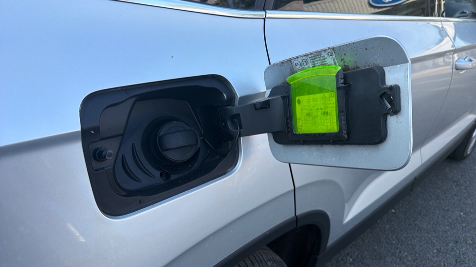 Skoda Karoq 1.0 TSI SE L 5dr Petrol Estate - Image 41