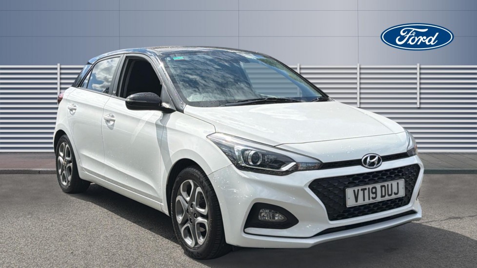 Hyundai i20 1.2 MPi Play 5dr Petrol Hatchback - Image 1