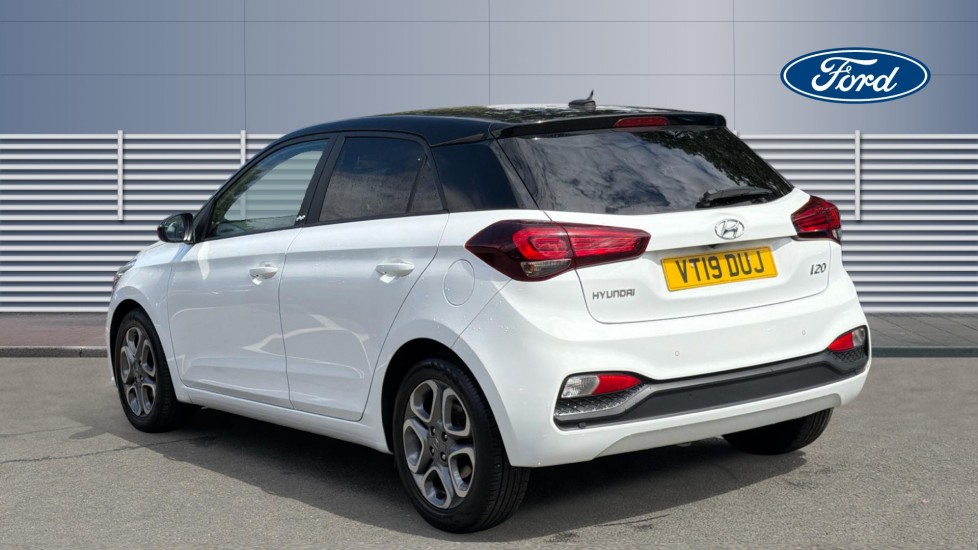 Hyundai i20 1.2 MPi Play 5dr Petrol Hatchback - Image 2