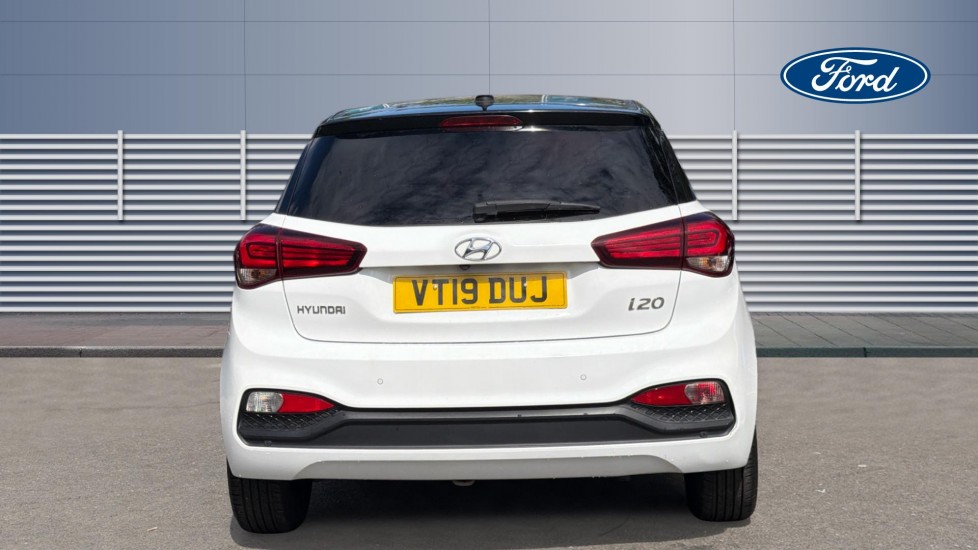Hyundai i20 1.2 MPi Play 5dr Petrol Hatchback - Image 6