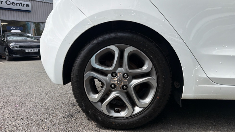 Hyundai i20 1.2 MPi Play 5dr Petrol Hatchback - Image 7