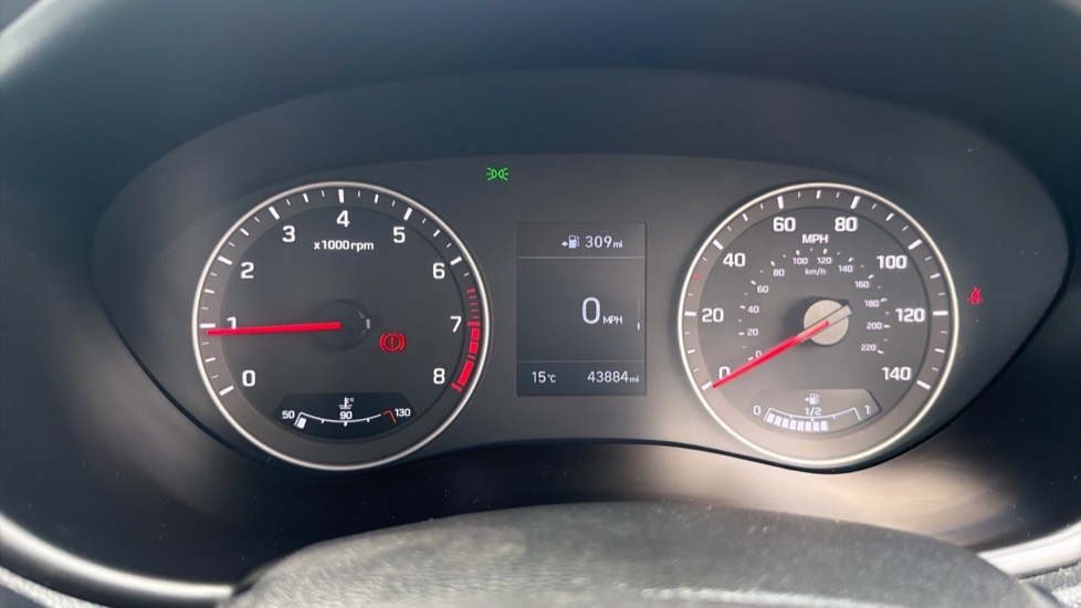 Hyundai i20 1.2 MPi Play 5dr Petrol Hatchback - Image 18