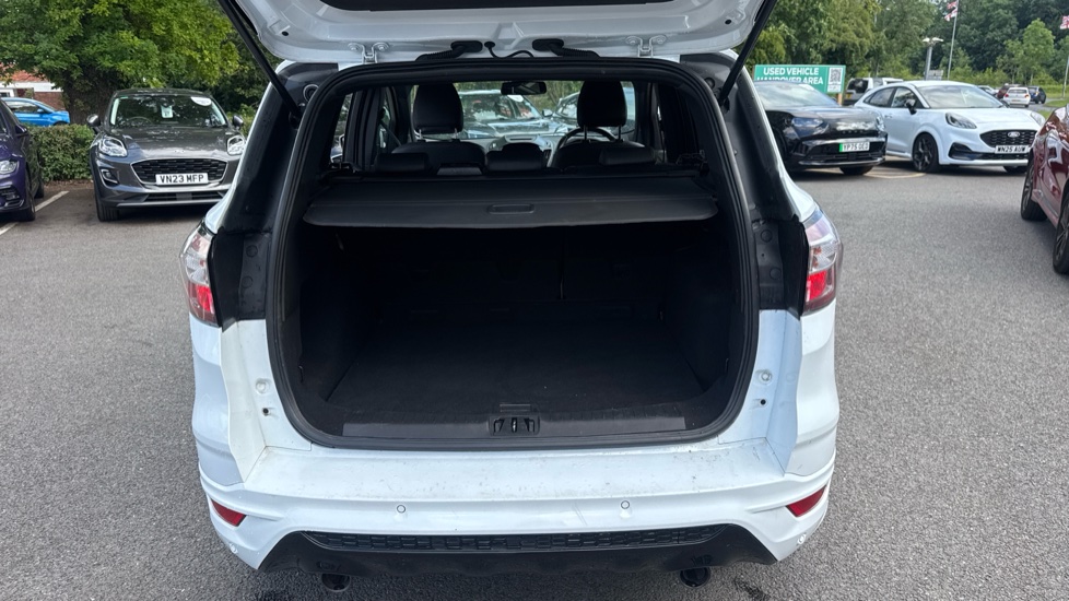 Ford Kuga 2.0 TDCi 180 ST-Line 5dr Diesel Estate - Image 4