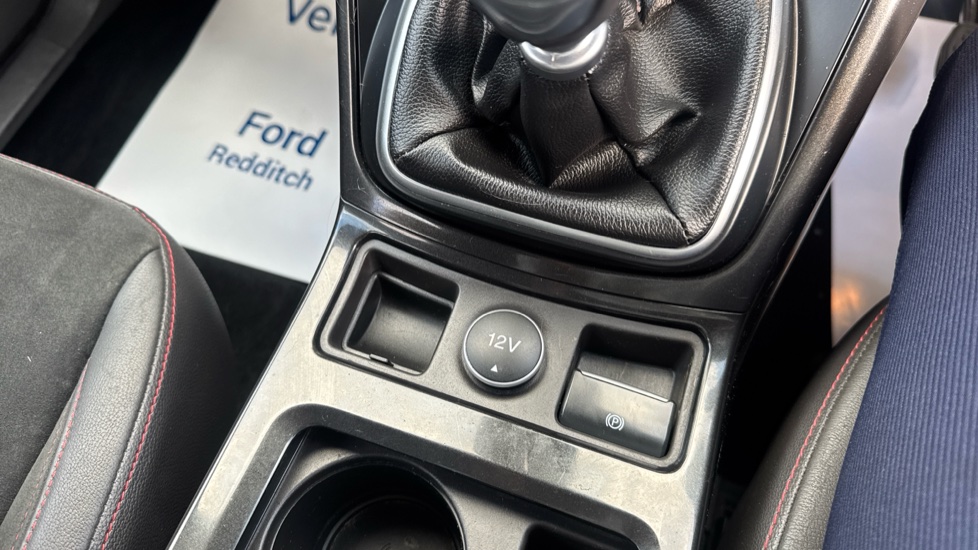 Ford Kuga 2.0 TDCi 180 ST-Line 5dr Diesel Estate - Image 34
