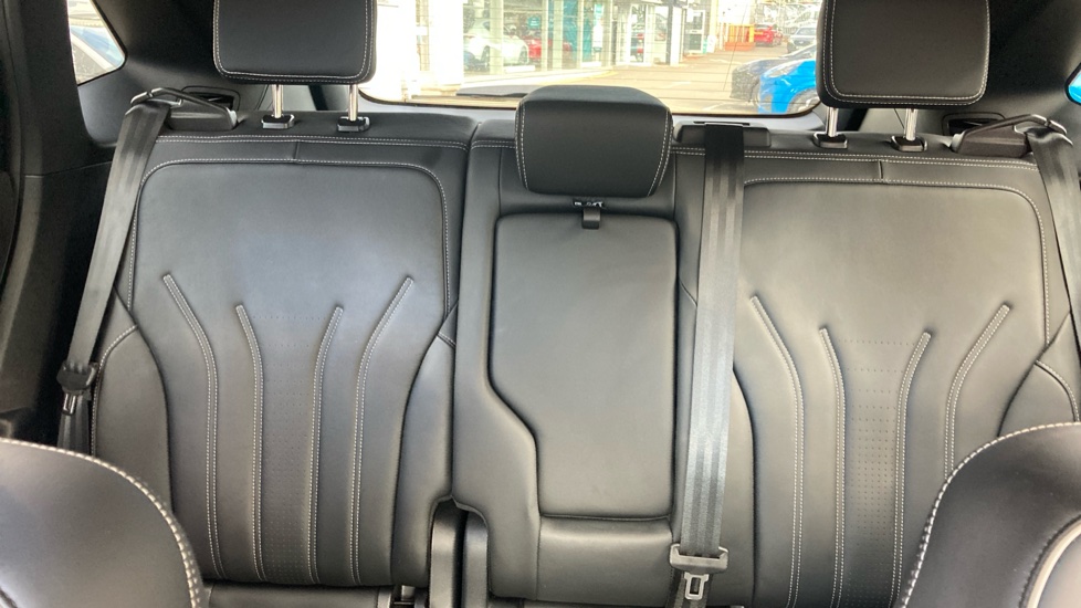 Ford Kuga 2.5 FHEV Vignale 5dr CVT Hybrid Estate - Image 15