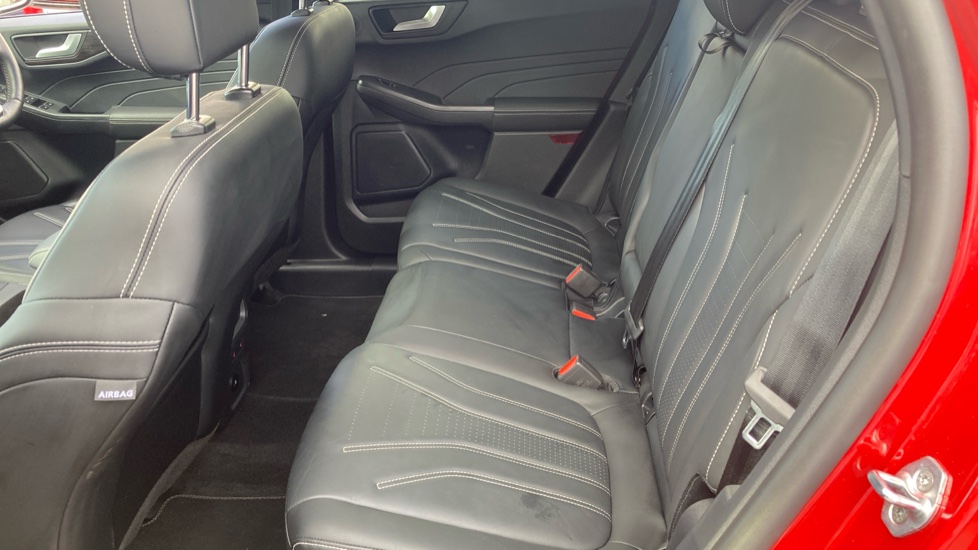 Ford Kuga 2.5 FHEV Vignale 5dr CVT Hybrid Estate - Image 16