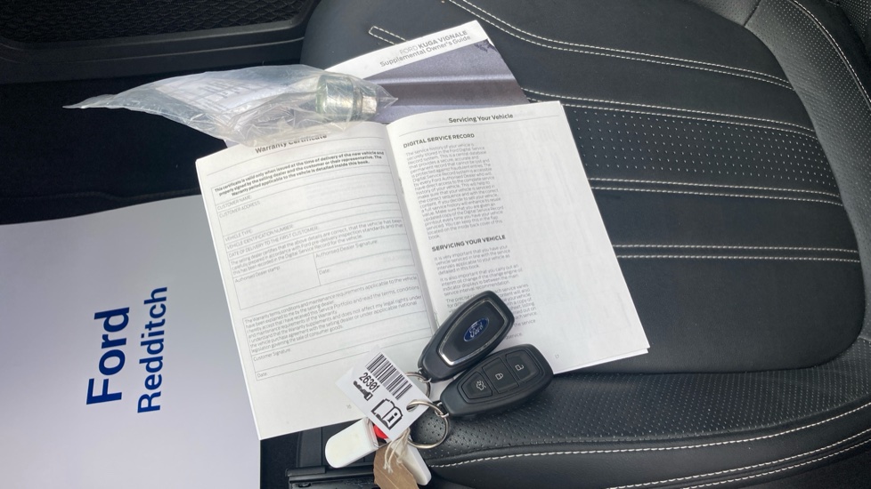Ford Kuga 2.5 FHEV Vignale 5dr CVT Hybrid Estate - Image 19