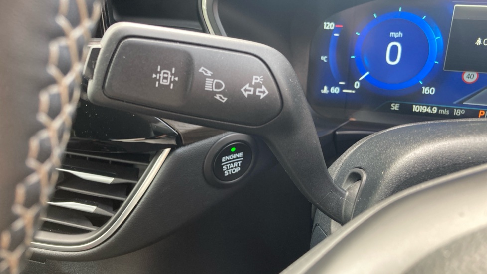Ford Kuga 2.5 FHEV Vignale 5dr CVT Hybrid Estate - Image 40