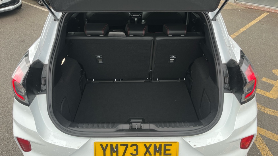Ford Puma ST 1.0 EcoBoost Hybrid mHEV ST 5dr DCT Petrol Hatchback - Image 4