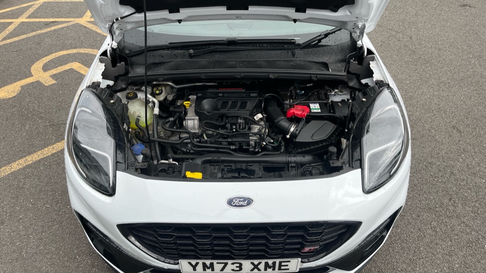 Ford Puma ST 1.0 EcoBoost Hybrid mHEV ST 5dr DCT Petrol Hatchback - Image 8