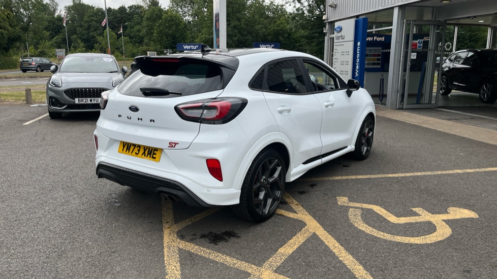 Ford Puma ST 1.0 EcoBoost Hybrid mHEV ST 5dr DCT Petrol Hatchback - Image 45