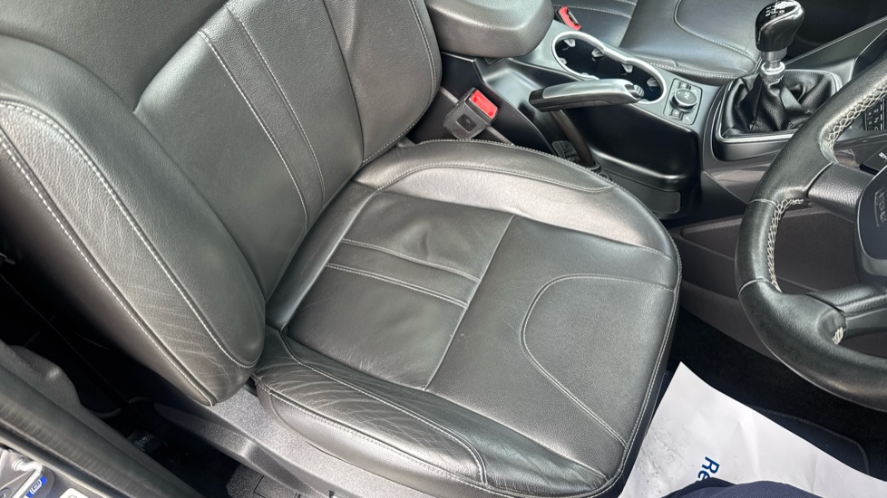Ford Kuga 2.0 TDCi 180 Titanium X Sport 5dr Diesel Estate - Image 39