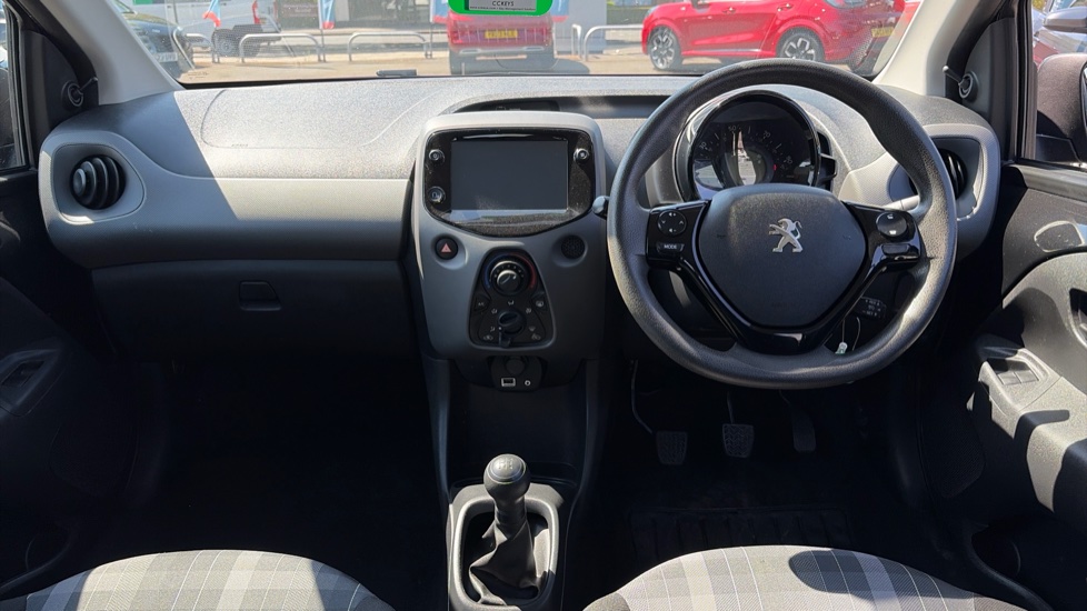 Peugeot 108 1.0 72 Active 5dr Petrol Hatchback - Image 10