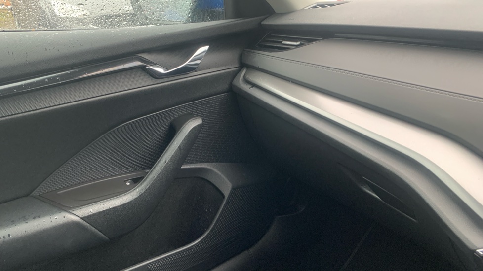Skoda Octavia 1.0 TSI SE First Edition 5dr Petrol Hatchback - Image 38