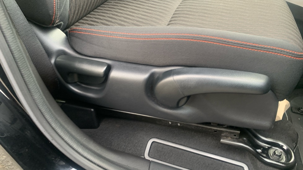 Honda Jazz 1.5 i-VTEC Sport 5dr Petrol Hatchback - Image 36