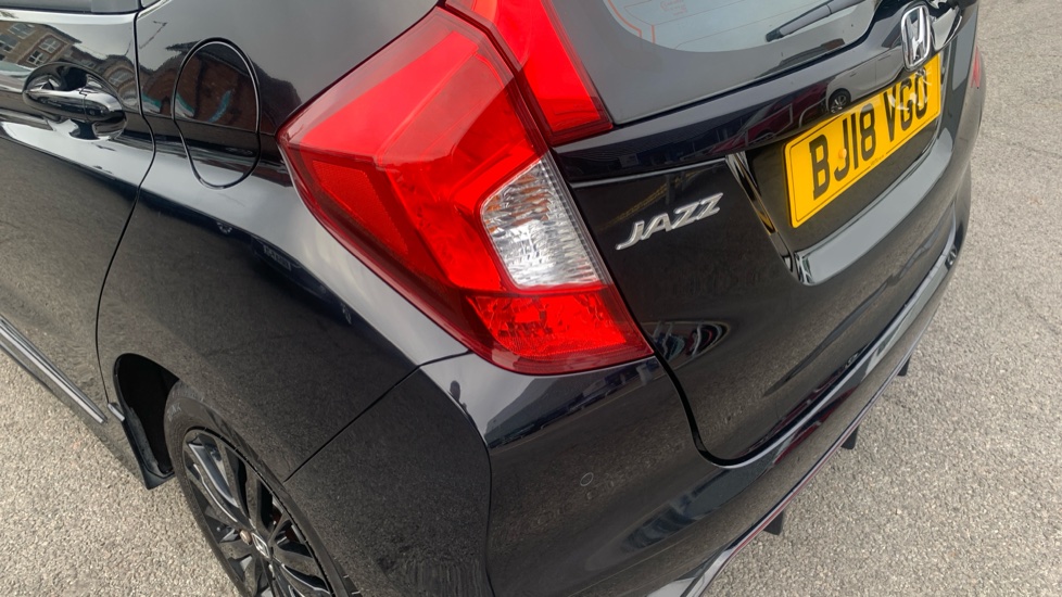 Honda Jazz 1.5 i-VTEC Sport 5dr Petrol Hatchback - Image 42