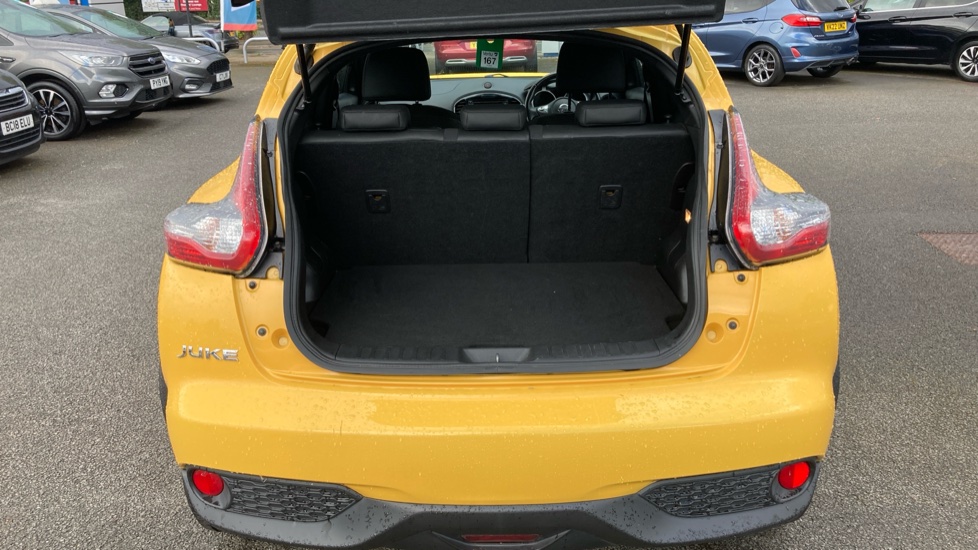 Nissan Juke 1.2 DiG-T N-Connecta 5dr Petrol Hatchback - Image 4
