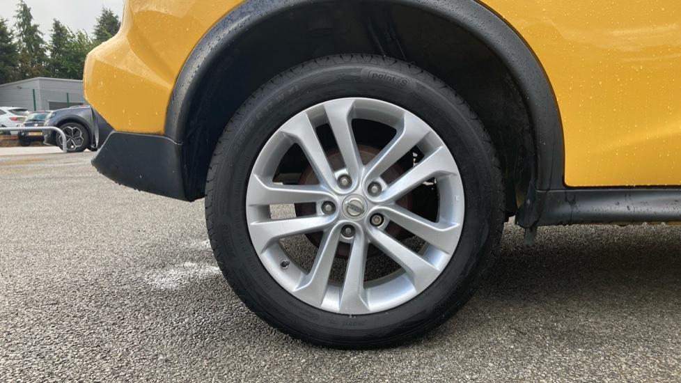 Nissan Juke 1.2 DiG-T N-Connecta 5dr Petrol Hatchback - Image 7