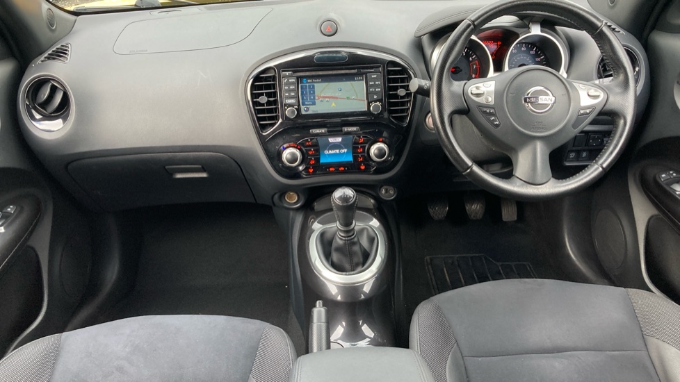 Nissan Juke 1.2 DiG-T N-Connecta 5dr Petrol Hatchback - Image 10