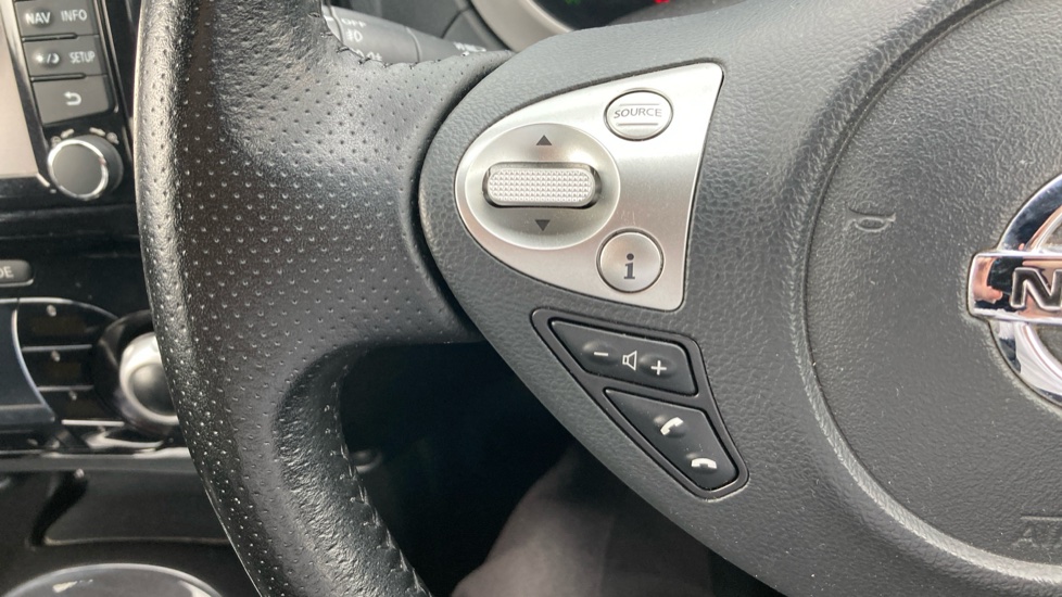 Nissan Juke 1.2 DiG-T N-Connecta 5dr Petrol Hatchback - Image 21