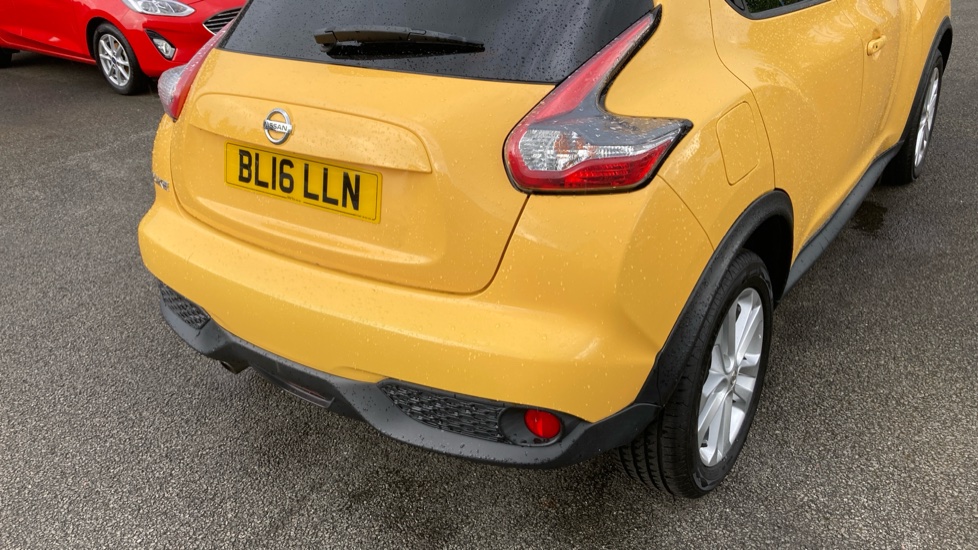 Nissan Juke 1.2 DiG-T N-Connecta 5dr Petrol Hatchback - Image 42