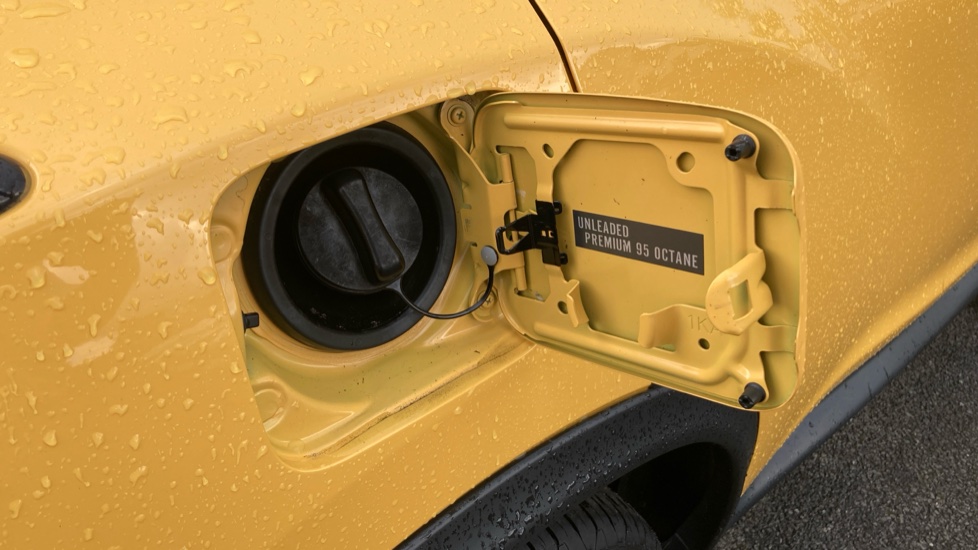 Nissan Juke 1.2 DiG-T N-Connecta 5dr Petrol Hatchback - Image 43