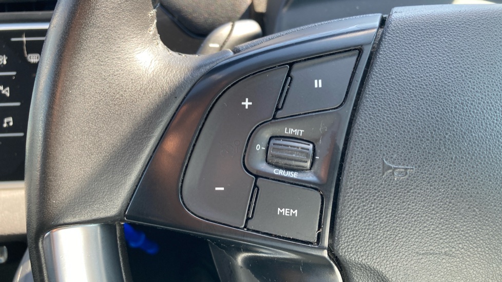 Citroen Grand C4 Picasso 1.6 BlueHDi Feel 5dr EAT6 Diesel Estate - Image 23