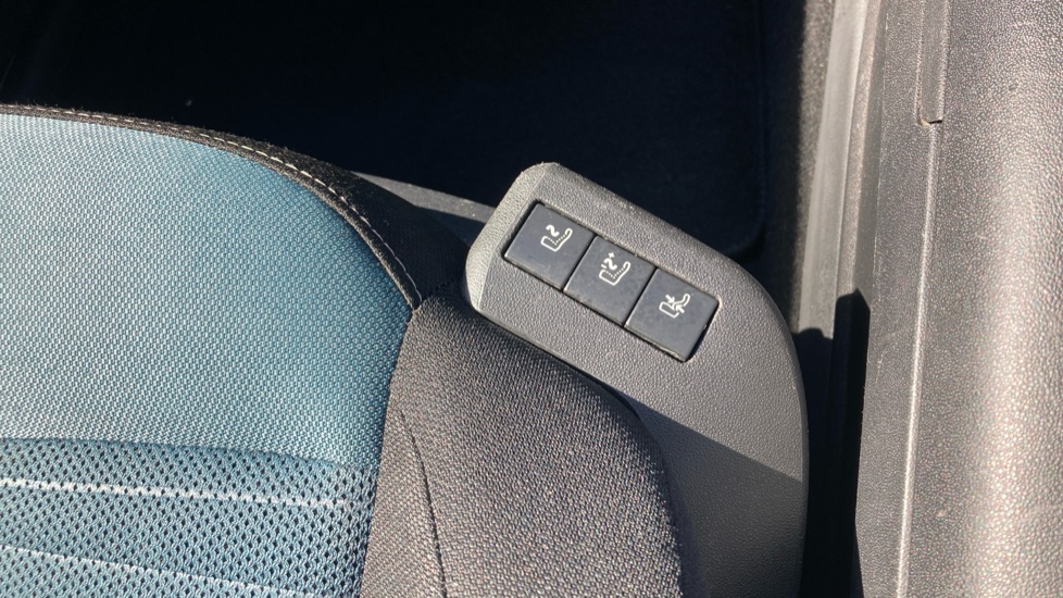 Citroen Grand C4 Picasso 1.6 BlueHDi Feel 5dr EAT6 Diesel Estate - Image 50
